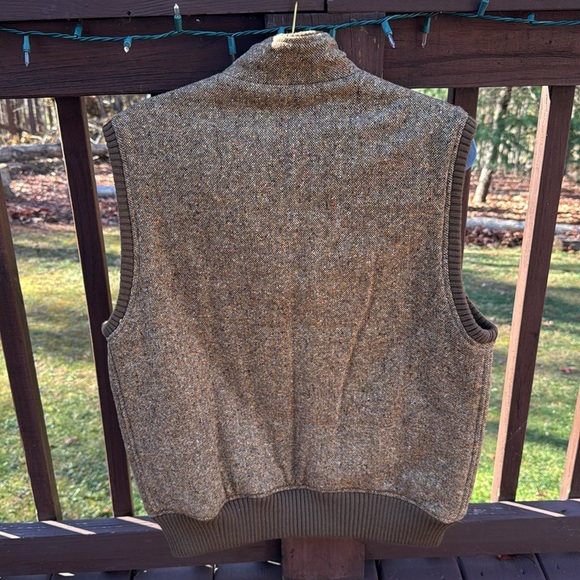 Hickey Freeman Virgin Wool Tweed Style Vest - Picture 5 of 10